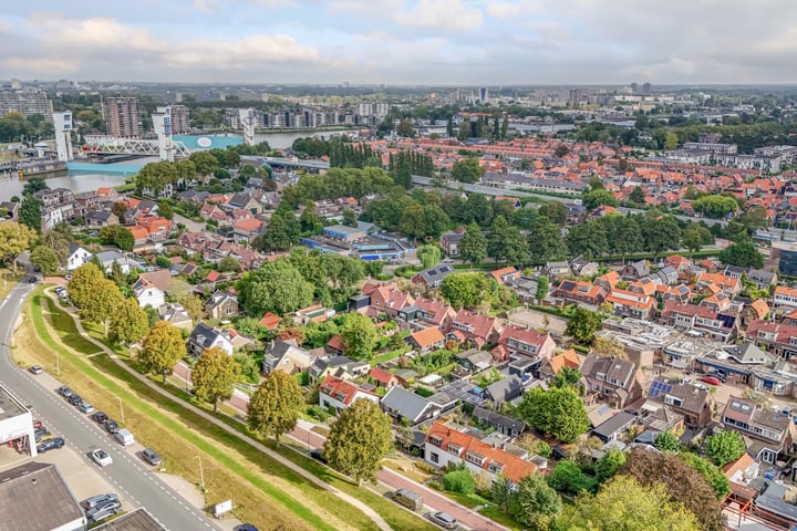 Bekijk foto 45 van Lekdijk 74