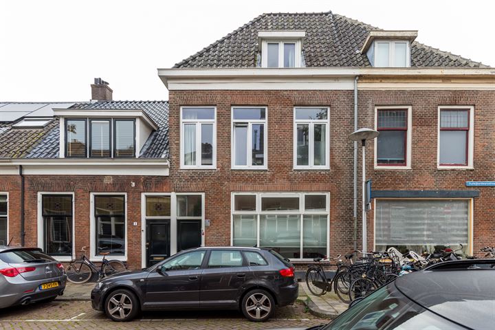 Bekijk foto 1 van Oudwijkerdwarsstraat 1