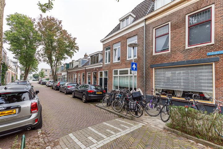 Bekijk foto 25 van Oudwijkerdwarsstraat 1