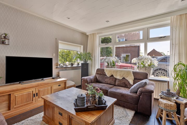 Foto 10 van Burgemeester Posweg 33