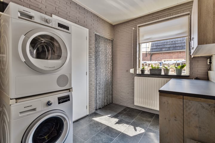 Foto 23 van Burgemeester Posweg 33