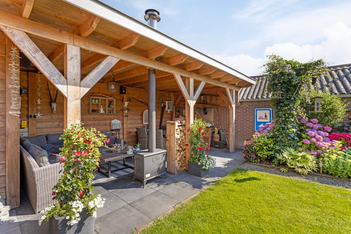 Foto 40 van Burgemeester Posweg 33