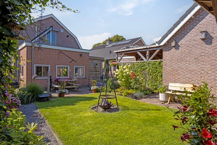 Foto 42 van Burgemeester Posweg 33