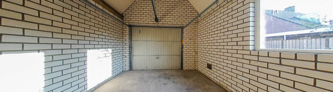 View 360° photo of Garage of Bieshof 11