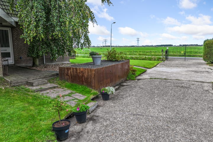 Foto 5 van Busch en Dam 16