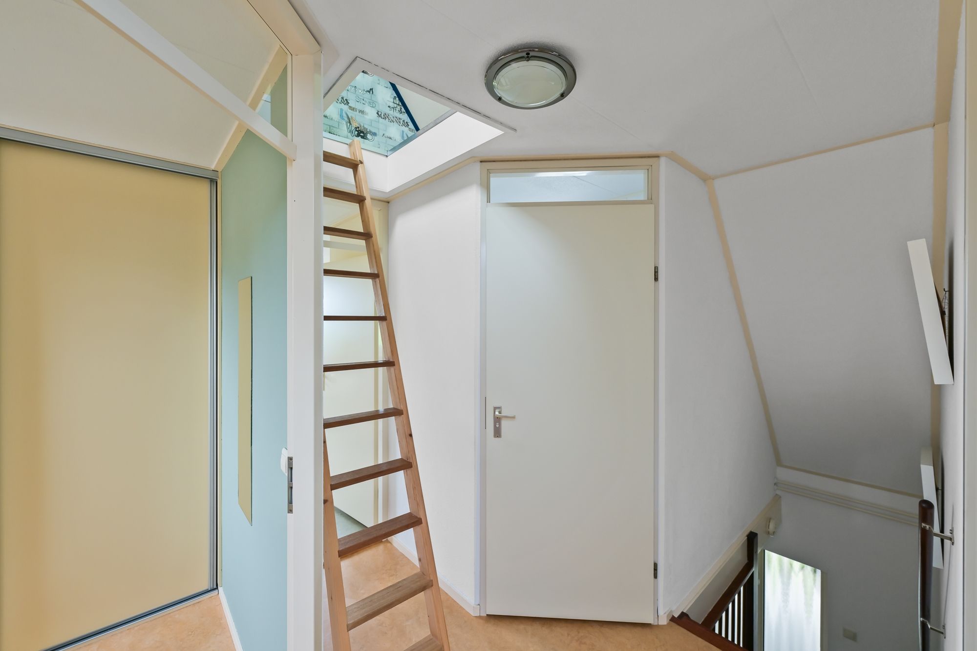 Foto 30 van Busch en Dam 16