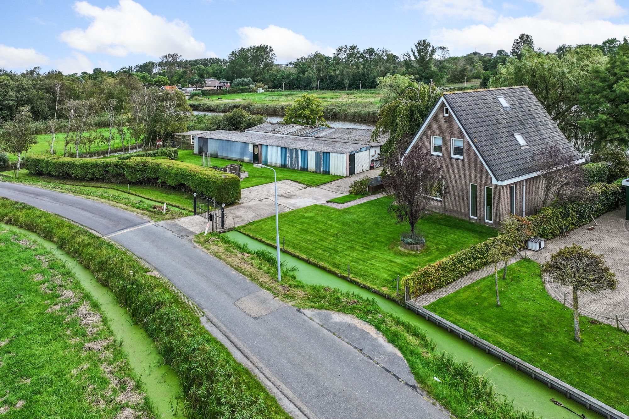 Foto 48 van Busch en Dam 16