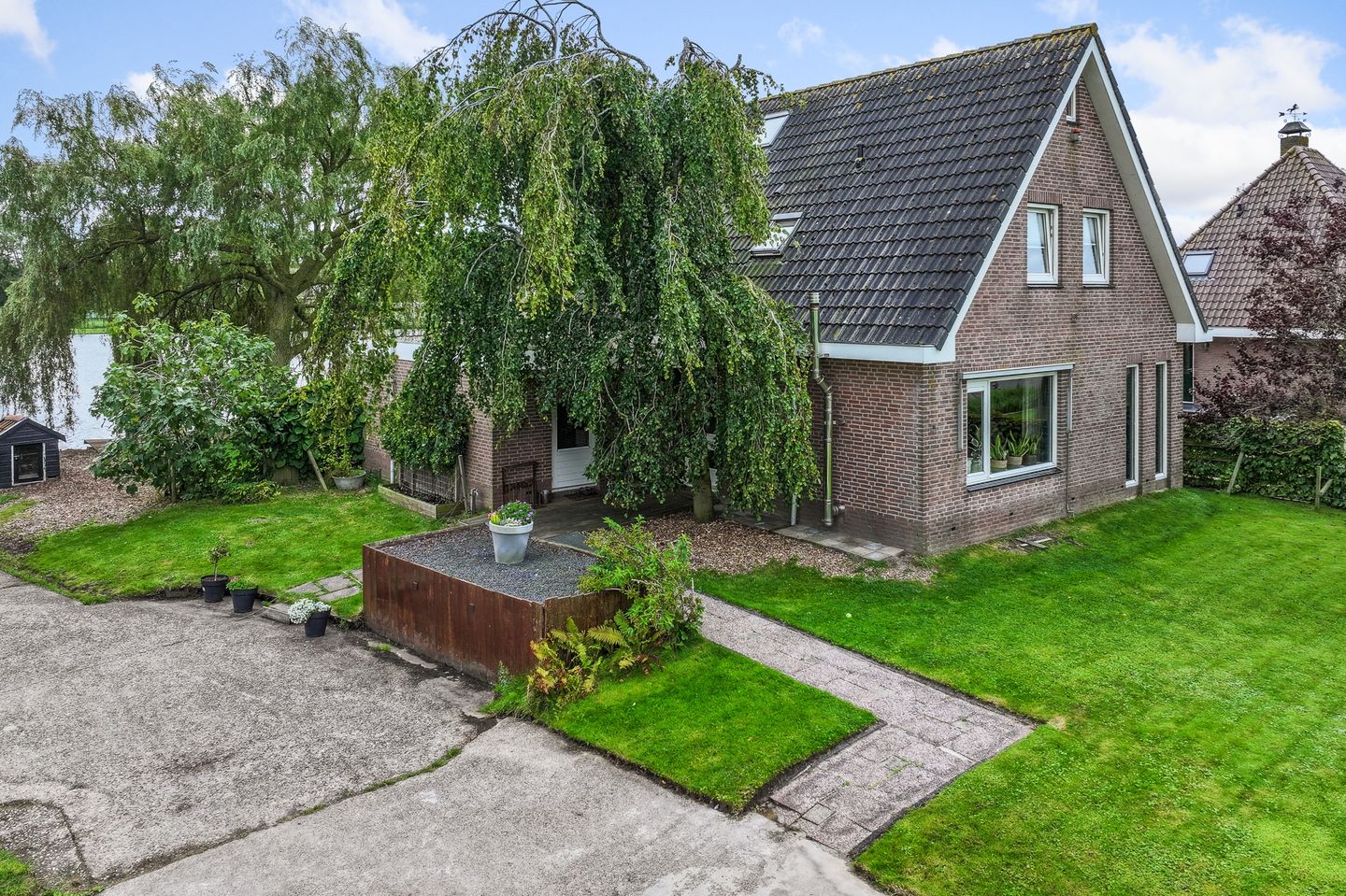 Foto 49 van Busch en Dam 16