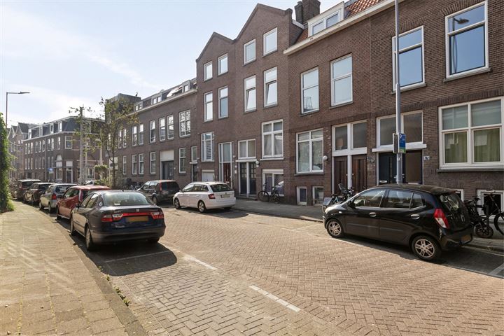 View photo 27 of Willem van Hillegaersbergstraat 71-B