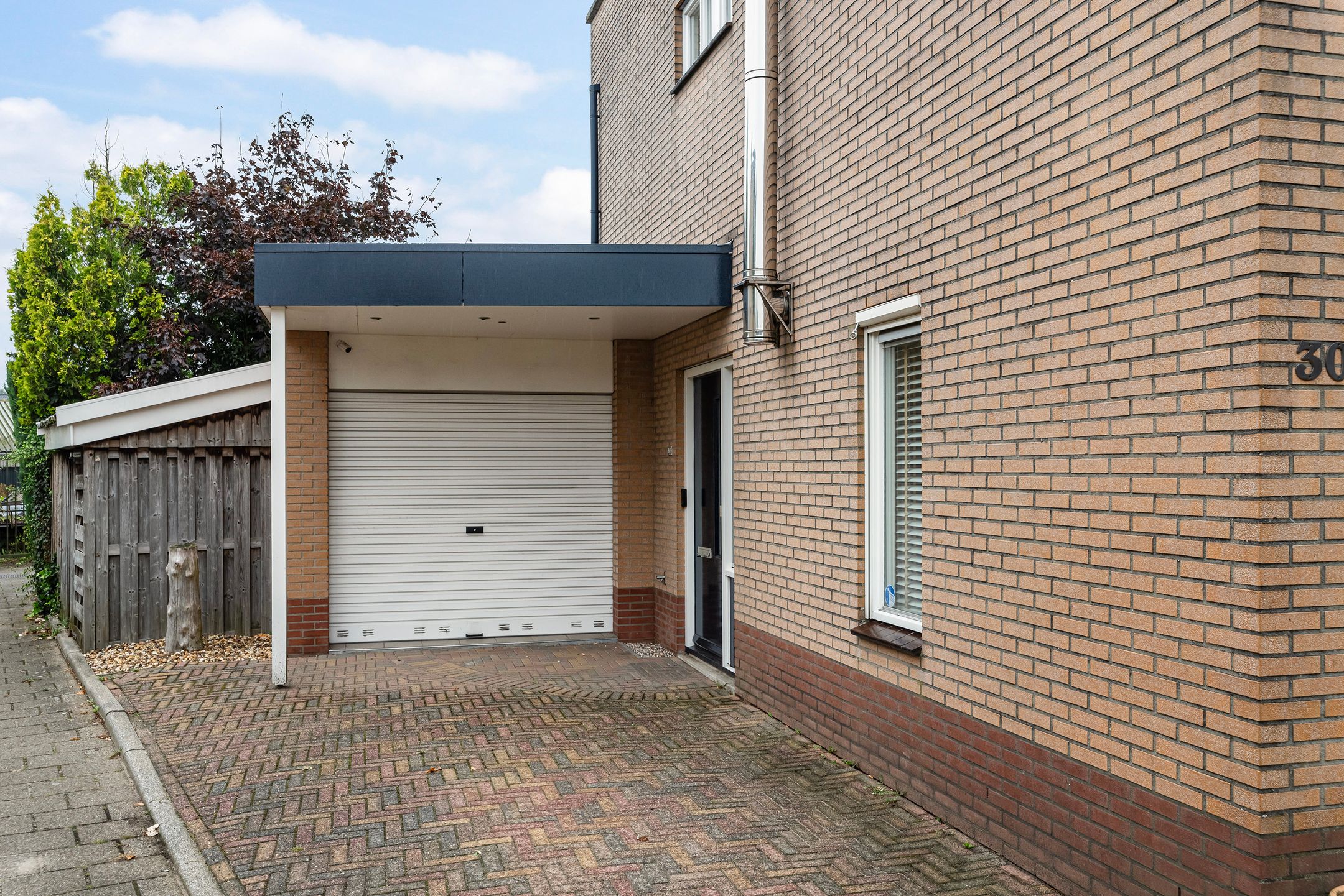 Foto 3 van Meester Van der Kampweg 30