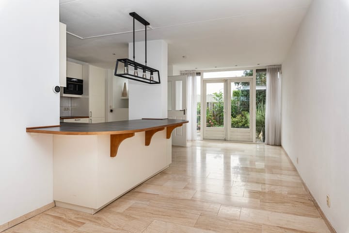 Foto 8 van Meester Van der Kampweg 30