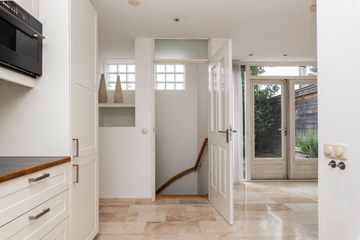 Foto 12 van Meester Van der Kampweg 30