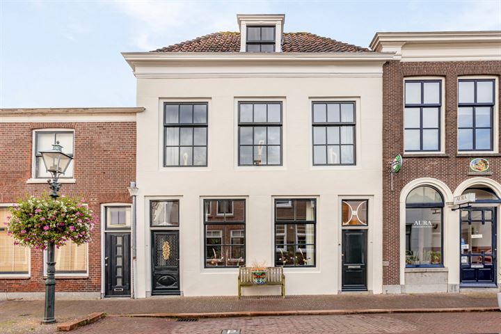 Bekijk foto 1 van Voorstraat 128