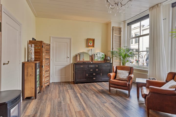 Foto 16 van Voorstraat 128