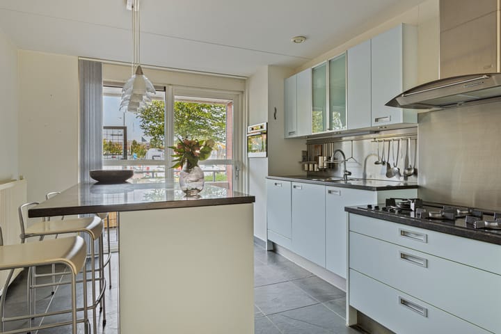 Foto 2 van v.d.Spiegelstraat 1