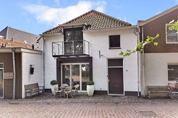 Photo 1 of Plantage 10