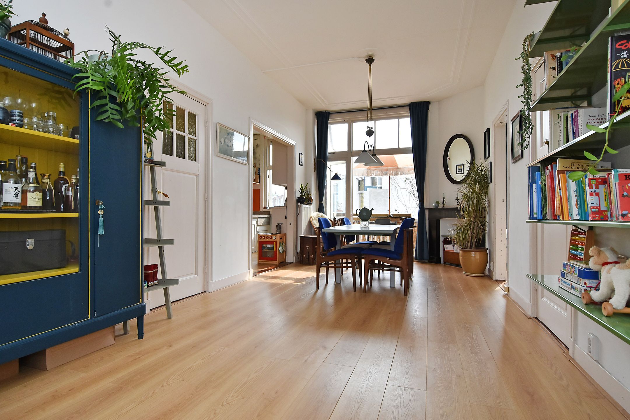 Photo 6 of Douzastraat 32