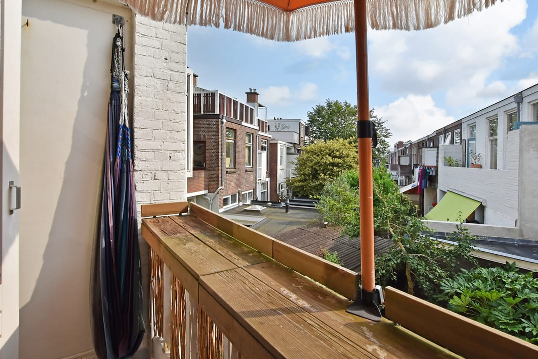 Photo 16 of Douzastraat 32