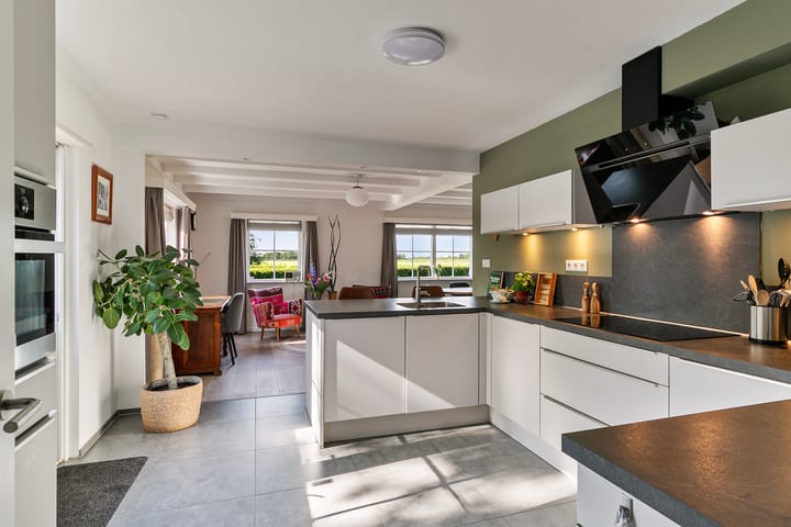 Foto 21 van van Bourgondiëlaan 56