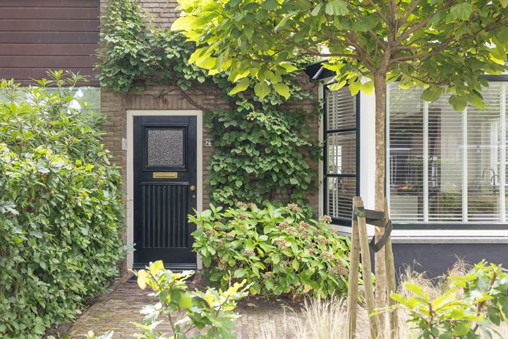 Bekijk foto 2 van Raadhuislaan 29