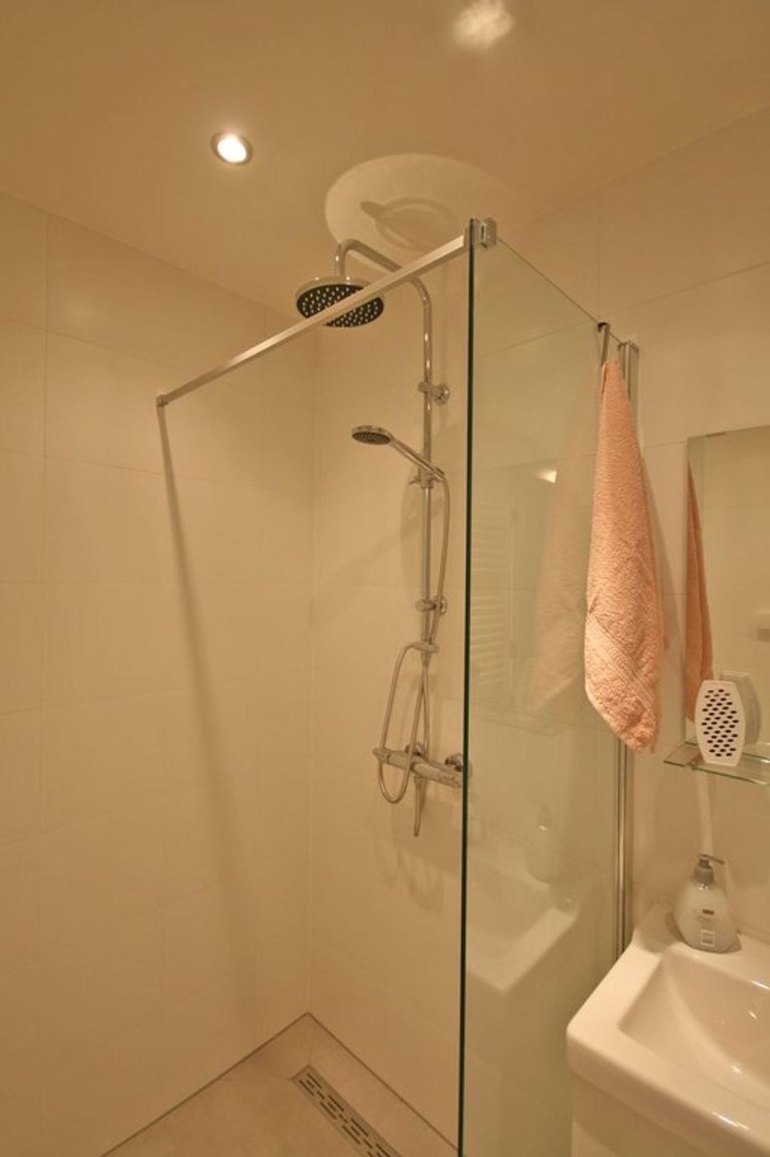 Photo 11 of van Alphenstraat 19