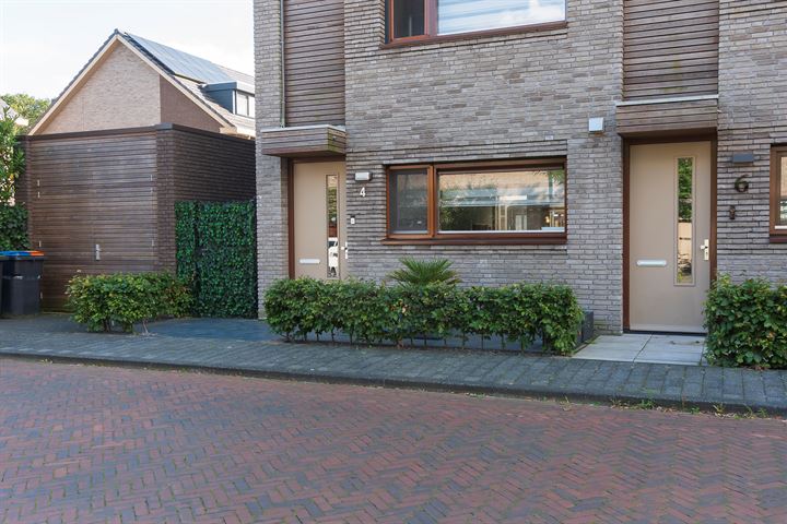 View photo 41 of Zuidhornstraat 4