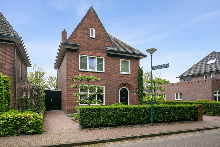 View photo 4 of Dokter Rauppstraat 24