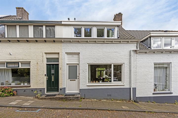 Bekijk foto 40 van Tulpstraat 6