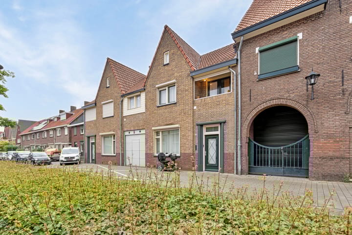 Foto 39 van Pastoor van Leeuwenstraat 56