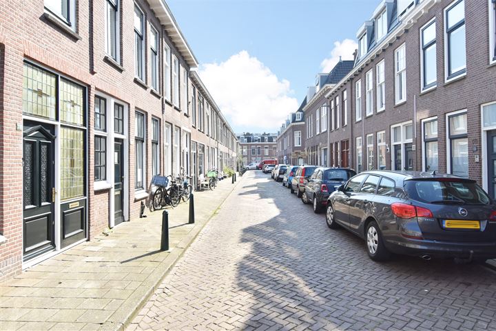 Bekijk foto 3 van Burgemeester van der Werffstraat 44