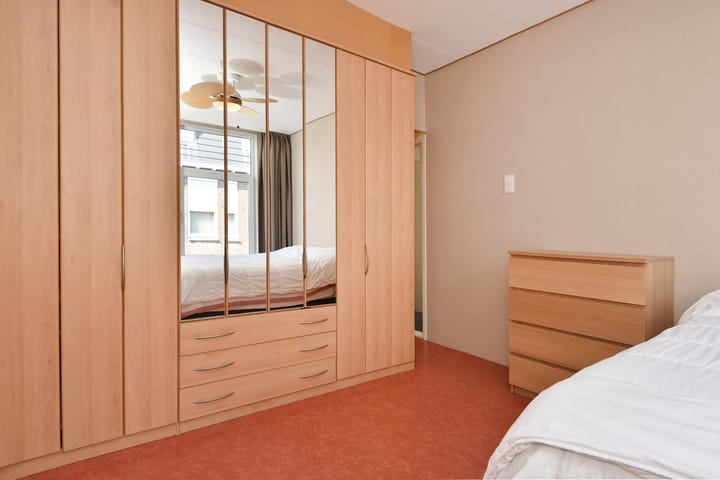 Photo 36 of Burgemeester van der Werffstraat 44