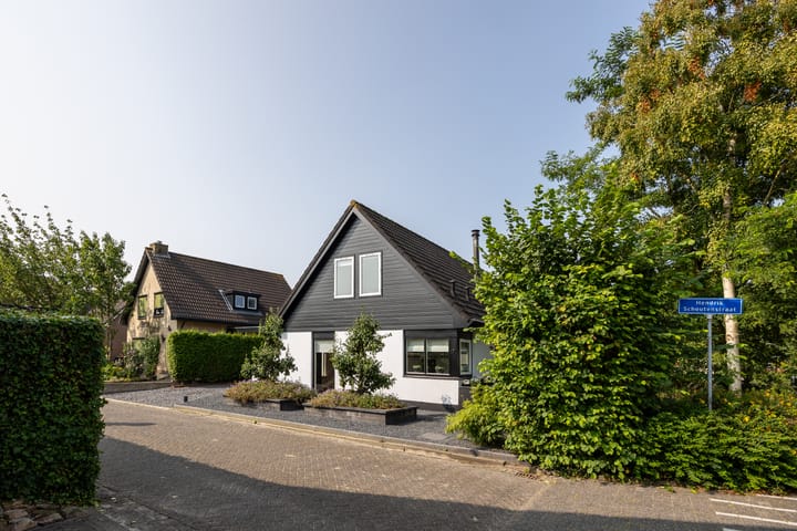 Hendrik Schoutenstraat 17