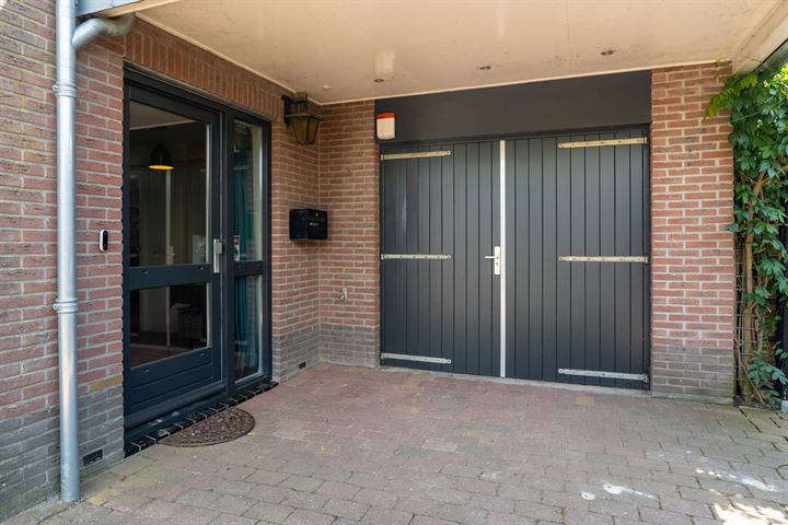 Bekijk foto 12 van Möllerstraat 1