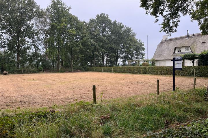 Bekijk foto 1 van Zijstraat