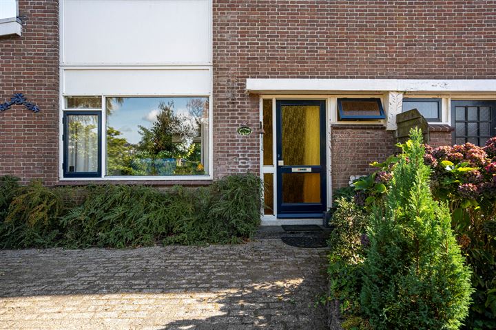 View photo 4 of Mr. Zigher ter Steghestraat 12