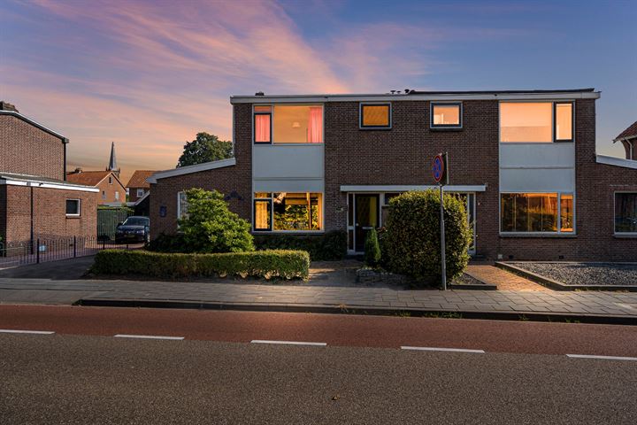 View photo 36 of Mr. Zigher ter Steghestraat 12