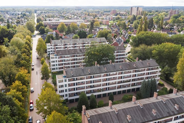 Bekijk foto 30 van Koning Lodewijklaan 608