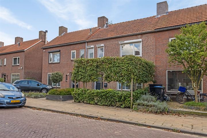 Bekijk foto 40 van Fokkerstraat 11