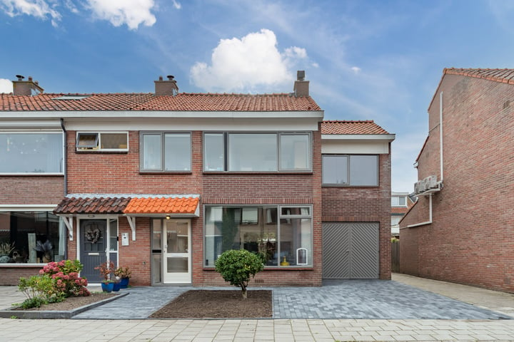 View photo 6 of Karel Doormanstraat 49