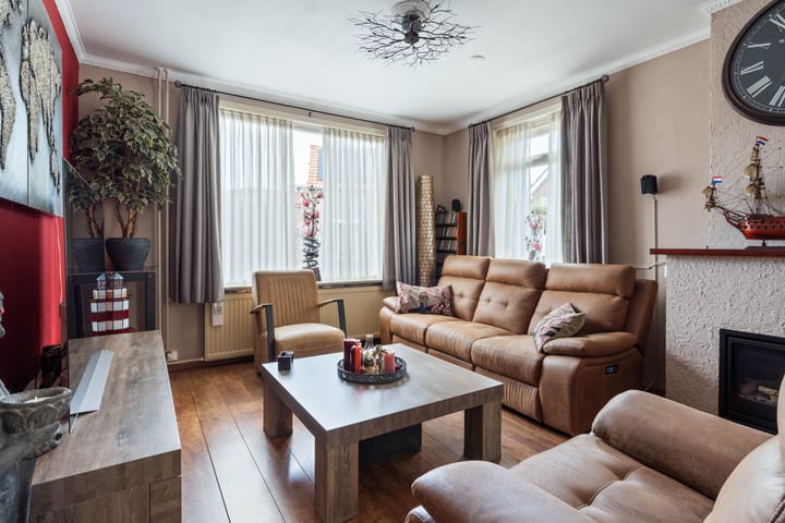 Foto 2 van Schoolstraat 21