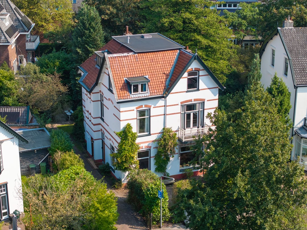 Photo 1 of Burgemeester Van Hellenberg Hubarlaan 22