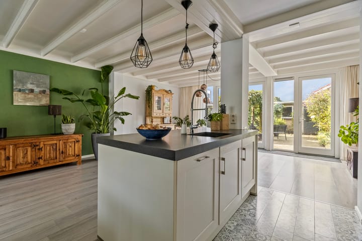 Foto 2 van Marsstraat 3