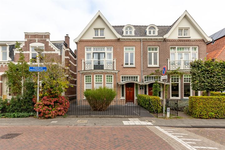 Bekijk foto 1 van Frederik van Blankenheymstraat 34