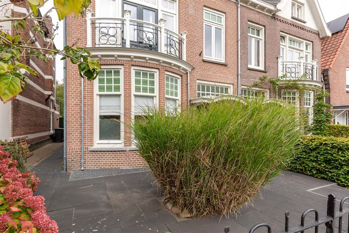 Bekijk foto 10 van Frederik van Blankenheymstraat 34