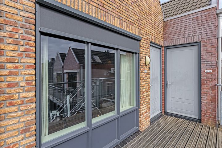 Bekijk foto 3 van Voorstraat 10-105