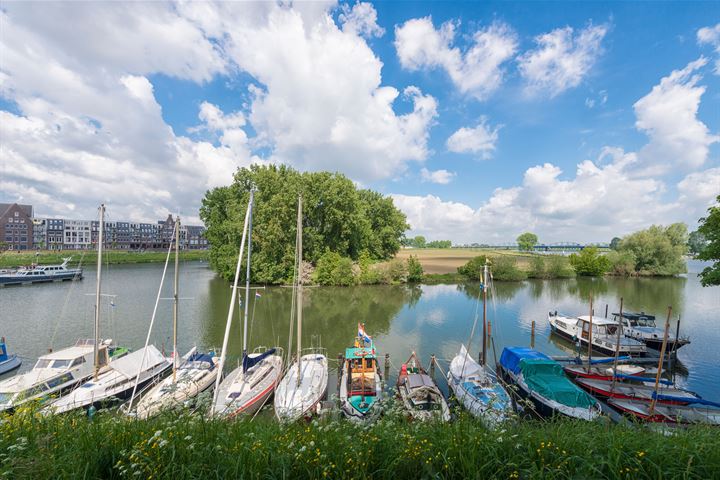 Bekijk foto 30 van Raamdijk 12