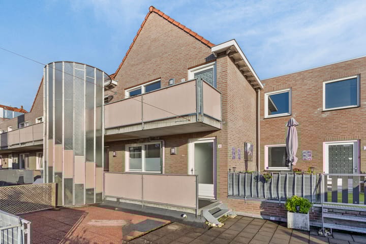 Photo 7 of Tuinpad 4