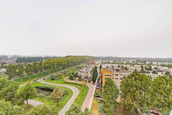 Foto 4 van Van Eesterenplein 292