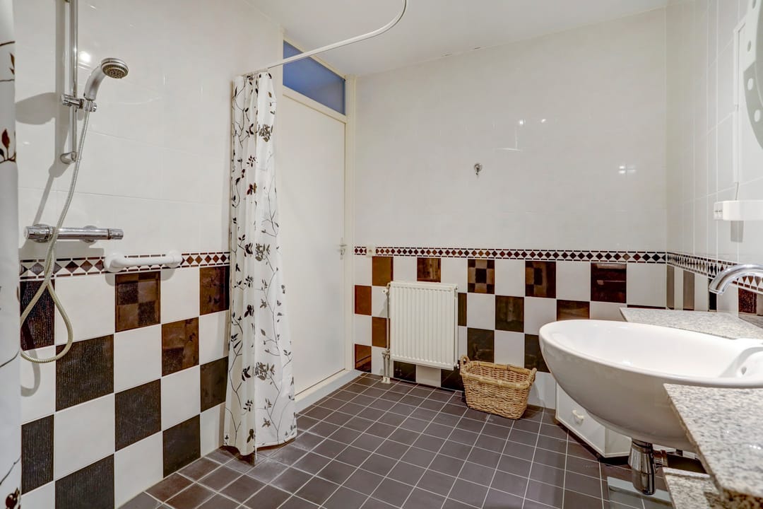 Foto 28 van Van Eesterenplein 292