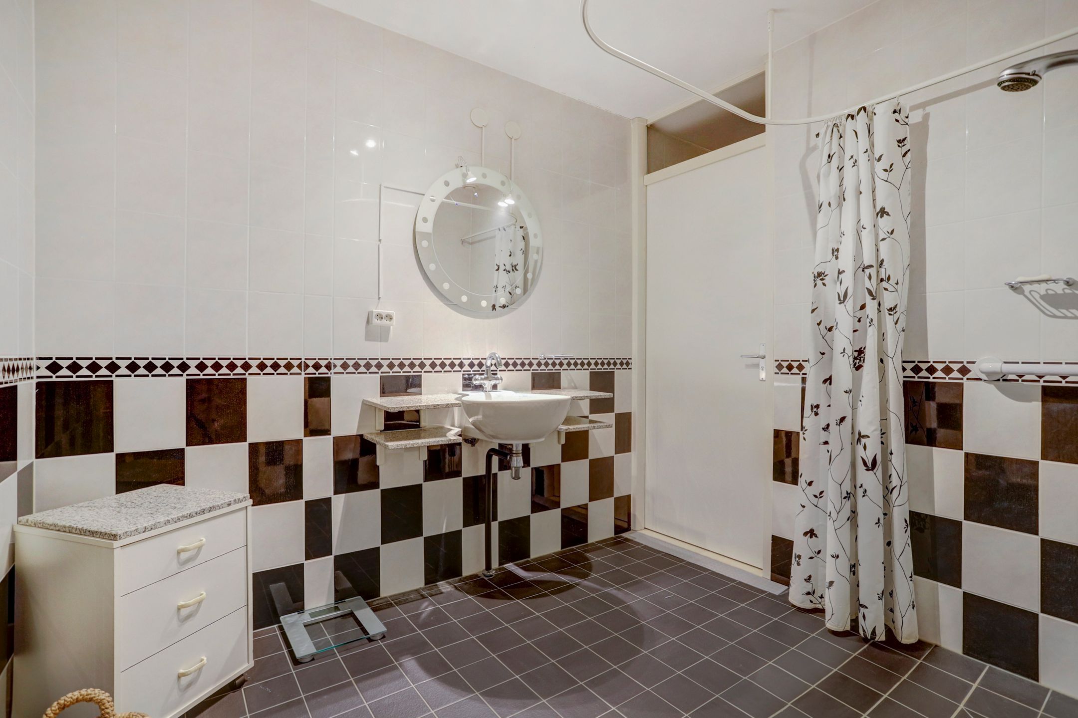 Foto 30 van Van Eesterenplein 292